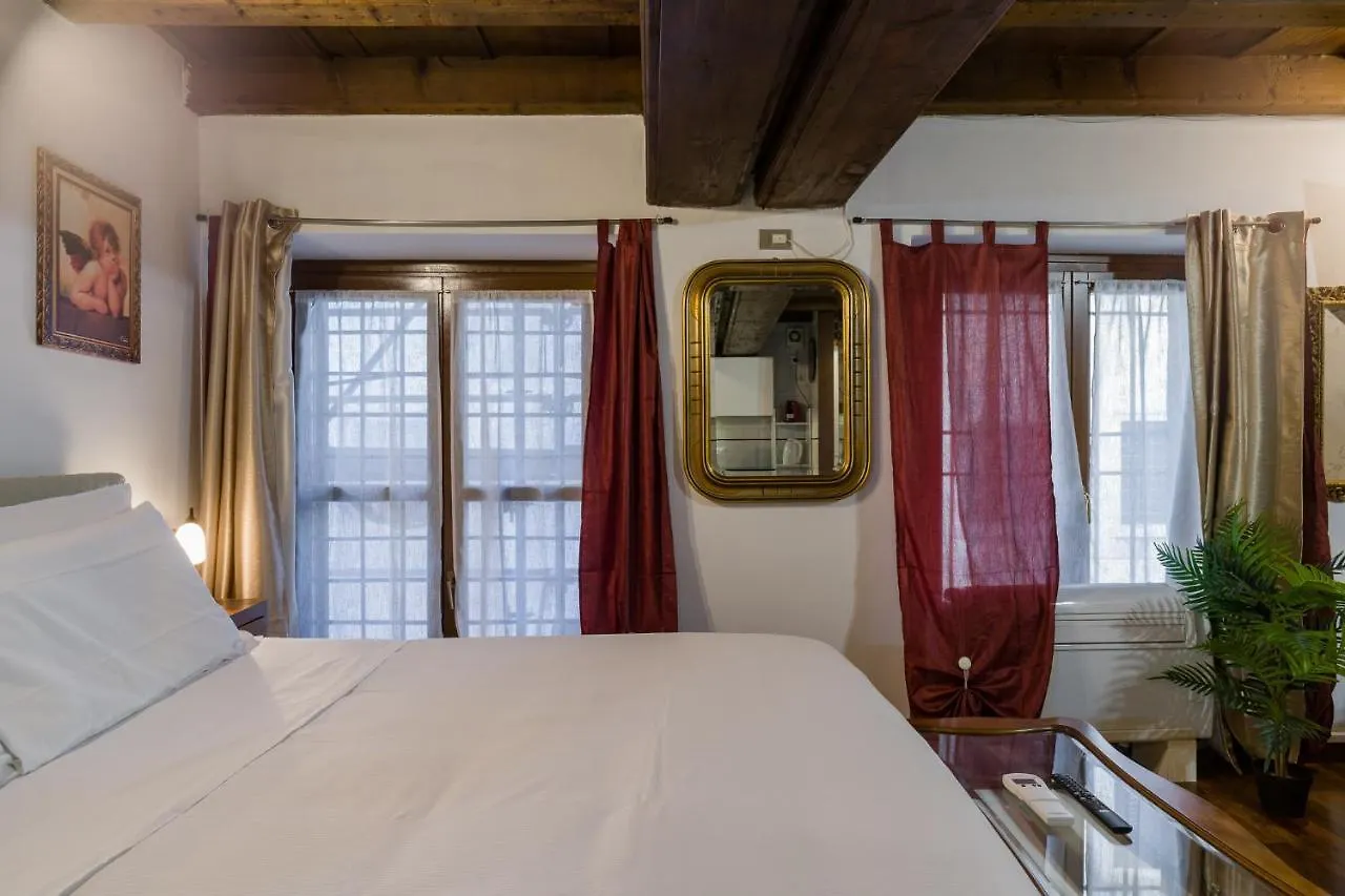 Leoncin D'Oro Apartment Verona